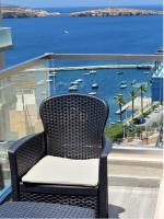 Lovely Apartment with Side Sea View - B&B
