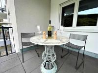 Villa Moselufer, Aussicht auf Burg Cochem und Mosel, Barrierefrei , Balkon - Chambres d'hôtes Cochem