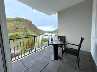 Moselpromenade Villa Moselufer, Panorama Blick auf Burg , Cochem und Mosel, Balkon - Chambres d'hôtes Cochem
