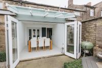 BIRDS EDGE COTTAGE - Luxury 2 Bedroom Cottage with Amazing Views, Near Holmfirth in Yorkshire - Chambres d'hôtes Denby Dale