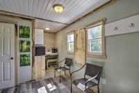 Mt Lookout Tiny House with Backyard and Fire Pit! - B&B