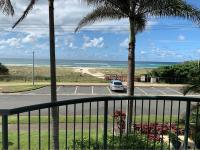 Apartamento de 3 dormitorios en primera línea de playa 