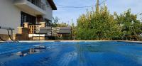 СПА къща за гости Каза Роза - Swiss Style Chalet Casa Rosa SPA Guest House - Chambres d'hôtes Kyustendil