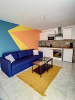 GRAND STUDIO AMIENS GARE TOUT CONFORT WIFI NETFLIX 2PERS - Bed and Breakfast Amiens