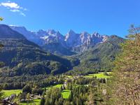 Koča Martuljek - B&B Gozd–Martuljek