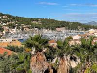 Grande terrasse avec vue mer, résidence récente, tout à pieds - B&B Saint-Mandrier-sur-Mer