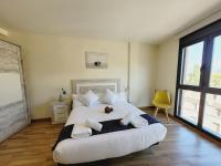 Guest House Ainsa Pirineos - Chambres d'hôtes Aínsa