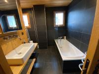 Appartement 3 chambres avec terrasse, balcon, terrain de boule, parking, wifi - FR-1-459-189 - Chambres d'hôtes La Clusaz