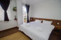 Standaard Tweepersoonskamer met 1 of 2 Bedden en Balkon