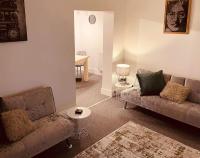 Luxury Suite 3 bed apartment sleeps 6-8 - B&B