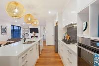 B&B Thebarton - Linear Park Living - Brand New 4 Bed Family Home - Bed and Breakfast Thebarton