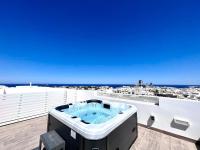 Luxury Penthouse in Swieqi with Heated Jacuzzi by SF Homes - Chambres d'hôtes Swieqi