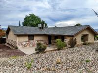 Mountain Views Near Sedona with Fenced Backyard - B&B Cottonwood