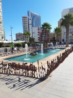 Ático centrico, 50m de la playa, vista al mar y al Peñon, gran terraza, parking, wifi fibra - Chambres d'hôtes Calpe