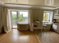 Квартира в центрі Світлі мрії Avenue Myru35 поверх 4 - B&B Chernihiv