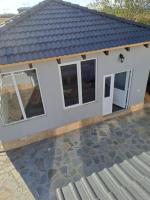 La Izvoare Pensiune-Păstrăvărie - B&B Sâmbăta de Sus