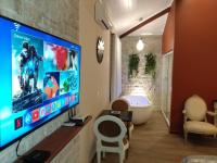 Queen Suite with Spa Bath