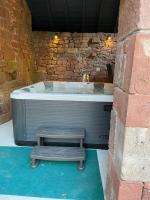 Villa avec jaccuzi - Chambres d’hôtes Noailhac