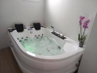 Apartamentos De la Haya & Suite con Jacuzzi, junto al Teatro Romano - B&B Mérida