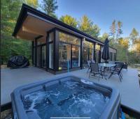 Les Chalets Double K # 1 - Bed and Breakfast Saint-Alexis-des-Monts