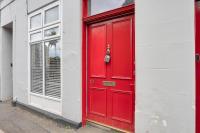 City Centre 2 Bedroom Main Door Apartment - B&B