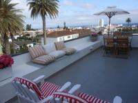 Rooftop Apartment - Bed and Breakfast Ponta Delgada