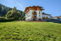 Appartamenti Penasa Renato - B&B Commezzadura