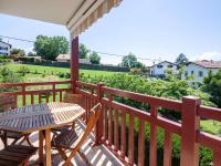 Appartement Moderne avec Balcon, Proche Centre et Plage, Piscine et Parking, Hendaye - FR-1-2-399 - Ferienwohnung