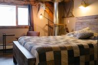 Deluxe Queen Suite
