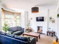 3 bed flat Cardiff Central Location - B&B Cardiff