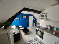 Les Lofts De Provins: Apt 6 - B&B
