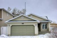 B&B Calgary - LOVELY 6BDR HOME, 3BTHS, AC, SLEEPS 12, MINS TO DT - Bed and Breakfast Calgary