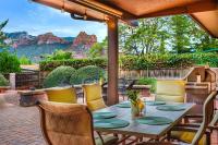 B&B Sedona - PRIME Uptown Location- Mountain View- Kid Friendly - Sleeps 10 - Bed and Breakfast Sedona