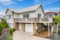 B&B Bellerive - Chapman Street Townhouse - walk beach & stadium - Bed and Breakfast Bellerive