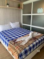 B&B Tagaytay - Tagaytay Prime Residences with FREE wifi netflix light cooking viewdeck - Bed and Breakfast Tagaytay