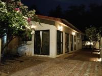 B&B Karjat - Chalet Casa Amor, Perfect home amidst tranquility - Bed and Breakfast Karjat