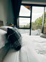 Kamer met Queensize Bed en Balkon