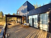 Hermosa y cómoda cabaña con vista al lago - Ferienwohnung