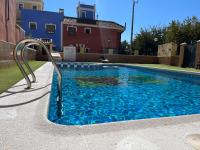 Casa Rodasa - 2 bedrooms, roof terrace, Airco, Front-terrace, Back-Patio, communal pool, etc - Chambres d'hôtes Roda