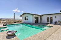 B&B Lake Havasu City - Sunny Lake Havasu City Abode with Pool and Grill! - Bed and Breakfast Lake Havasu City