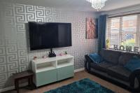 Well Furnished 3 Bedroom House in a cosy estate in Bolton - B&B Bolton