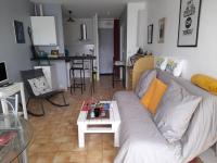 F1 véranda jardinet en résidence front de mer - Chambres d’hôtes Bernières-sur-Mer