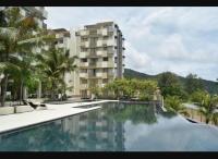By The Sea Batu Ferringhi Beach Front Apartment Suite - Ferienwohnung