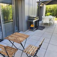Jolie suite parentale, chambre et salle d'eau, avec son coin de verdure à 5 minutes à pied du centre ville - B&B Bordeaux