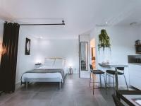 WOOD - Gîte meublé & confort Drôme - Écolodgîte - Chambres d’hôtes Laveyron