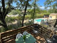 Le Dourmidou - Gite avec piscine, au pied du Luberon - Bed and Breakfast Oppède le Vieux