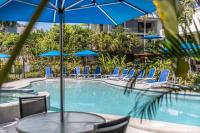 Beachfront Terraces with Onsite Reception & Check In - B&B Port Douglas
