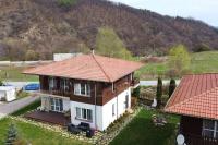 B&B Raduil - Вила Ибър в Комплекс Къщетата - Bed and Breakfast Raduil