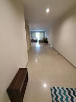 Spacious & Homey Apartment at Marina Island by JoMy Homestay - Chambres d’hôtes Lumut