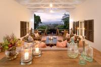 8A Grahamstown by The Oyster Collection - B&B Grahamstown